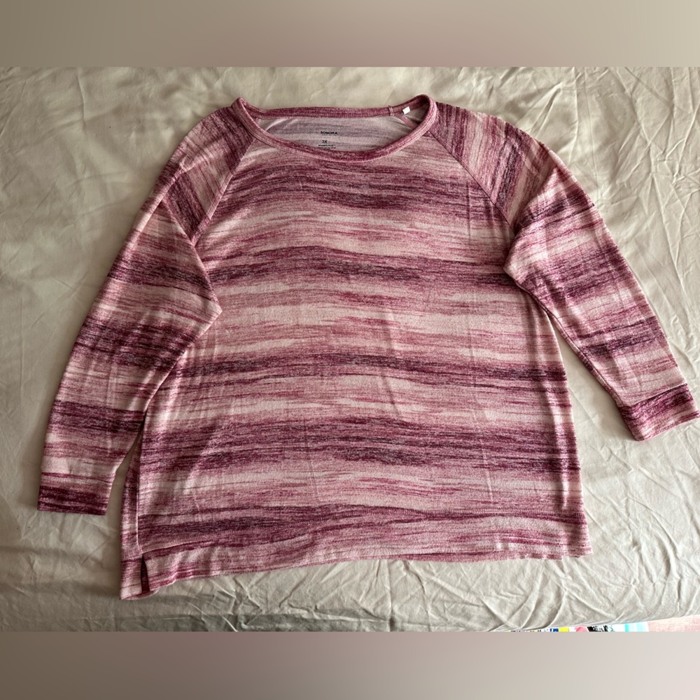 Light weight sweater